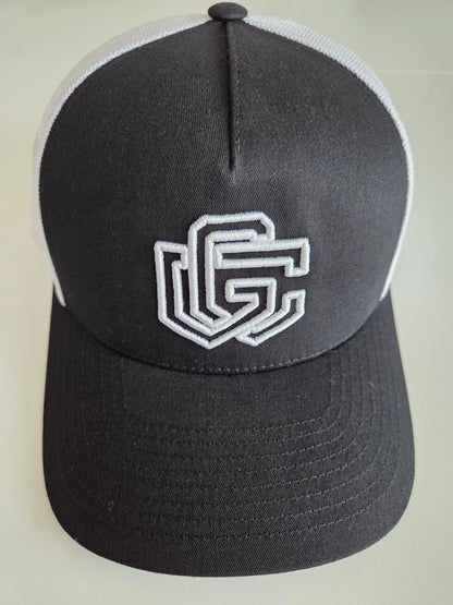 GC Trucker — Black / White